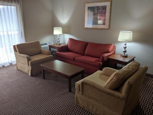 Ramada by Wyndham Raleigh image 11