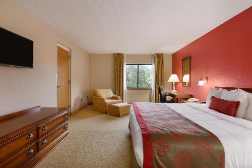 Ramada by Wyndham Raleigh image 2