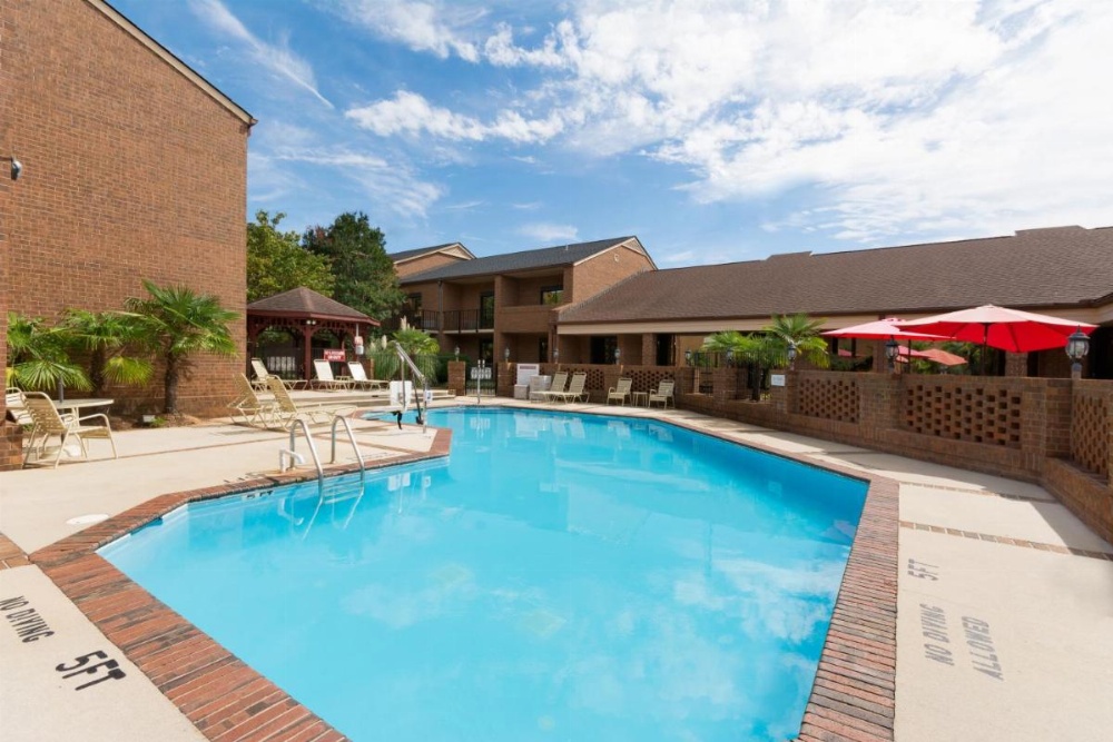 Ramada by Wyndham Raleigh Image 20