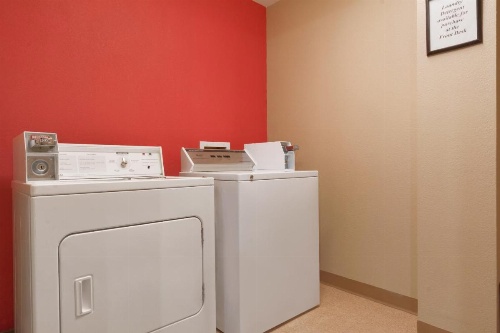 Ramada by Wyndham Raleigh image 6